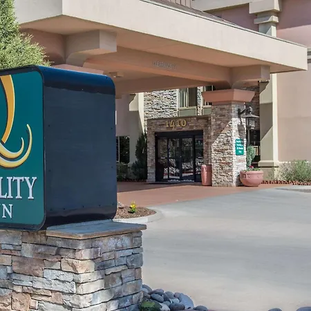 Quality Inn Colorado Springs South-2