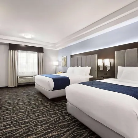 Days Inn & Suites By Wyndham Houston Hobby Airport-3