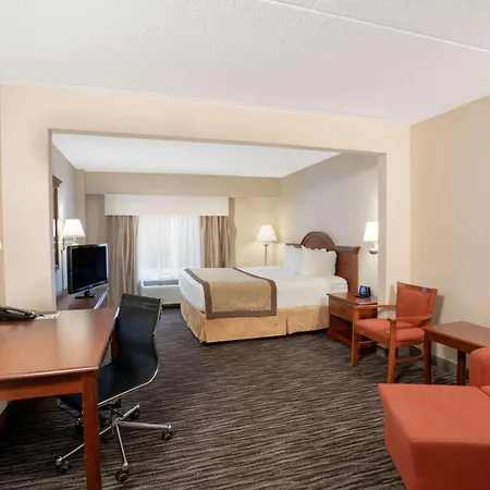 Wingate By Wyndham Charlotte Airport-3