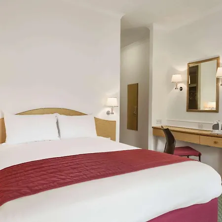 Days Inn By Wyndham Donington-2