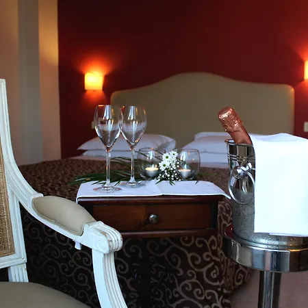 Hotel Alex-2