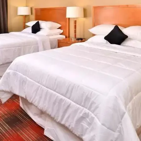Quality Inn & Suites Airport-2