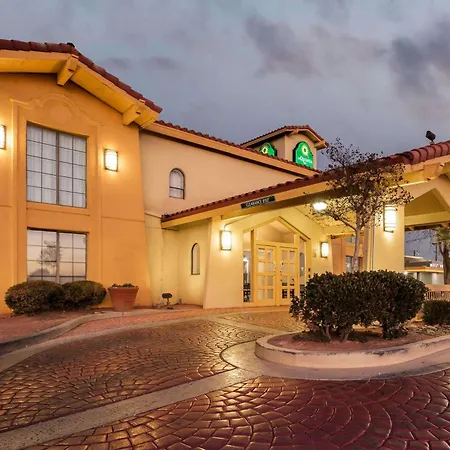 La Quinta Inn By Wyndham El Paso East Lomaland-3