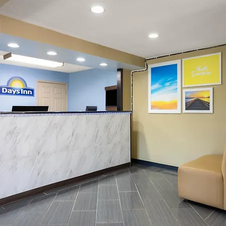 Days Inn By Wyndham Greensboro Airport-3