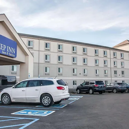 Sleep Inn & Suites Conference Center And Water Park-2