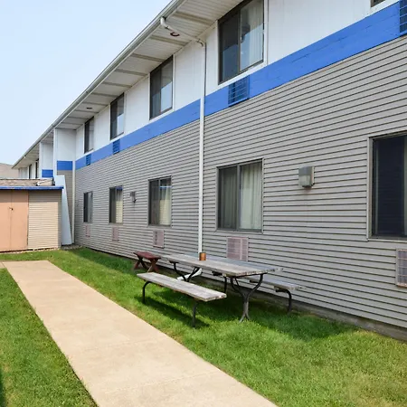 America'S Best Value Inn La Crosse-2