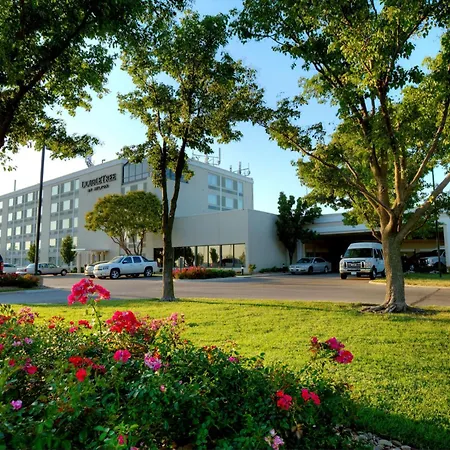 Doubletree By Hilton Wichita Airport-3