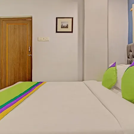 Hotel Royal Crowne Near Kolkata Airport-3