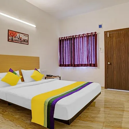 Itsy Hotels Flowers Park-3