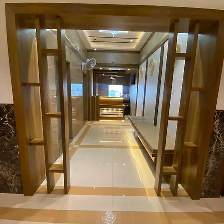 Hotel Bkc Crown - Near Trade Centre, Visa Consulate-2