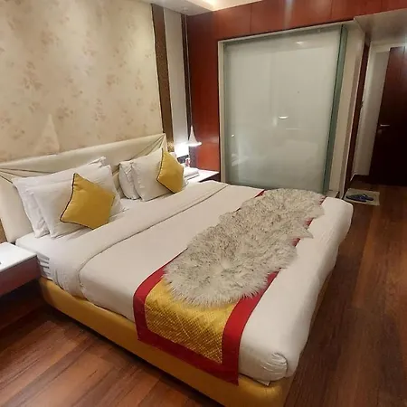 Hotel Manila-2