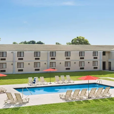 Ramada By Wyndham Allentown Bethlehem-3