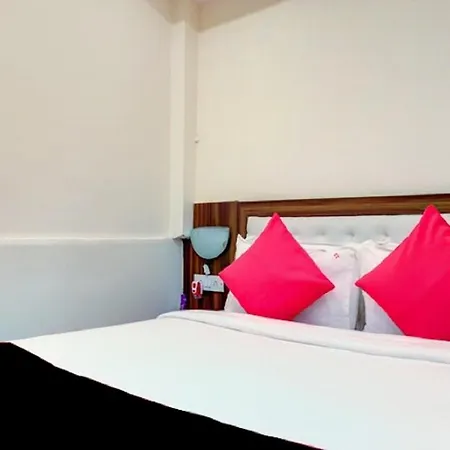 De Classico Hotel- Juhu-3