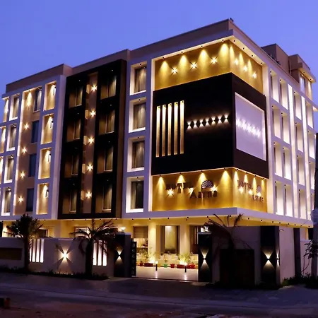 Hotel Aarna-2