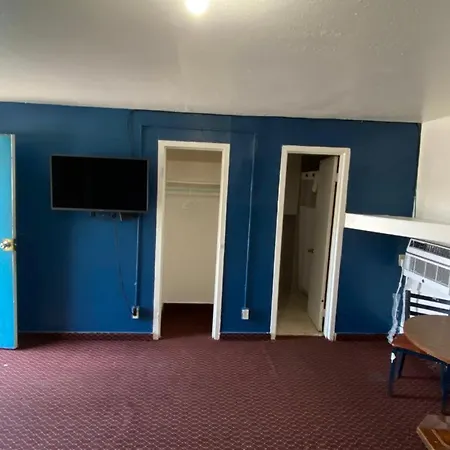 Western Inn-3