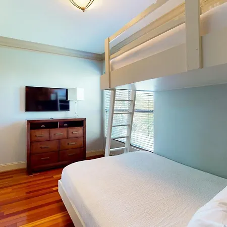 Beach Pointe 301-3