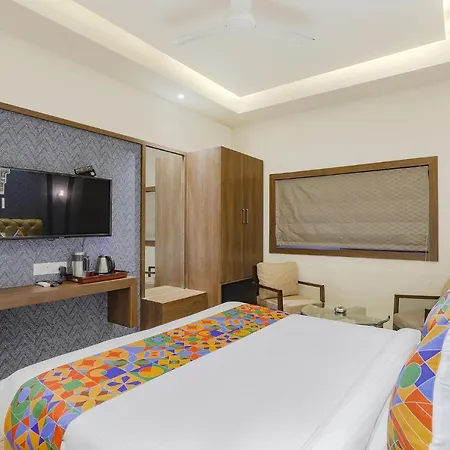 Fabhotel Meritus Inn-3