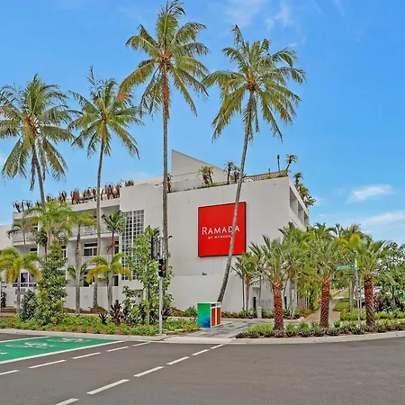 Ramada By Wyndham Cairns City Centre-3