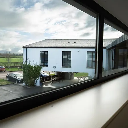 Ballyrobin Hotel-2