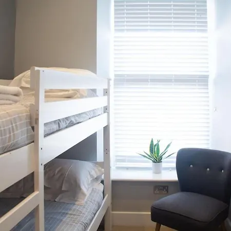 Edge14- Spacious, Stylish And Near The Beach!-3