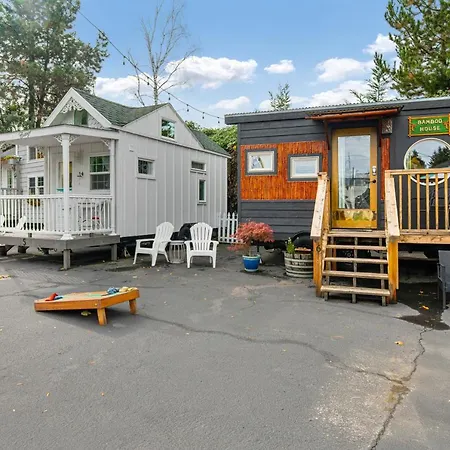Tiny Digs - Hotel Of Tiny Houses-2