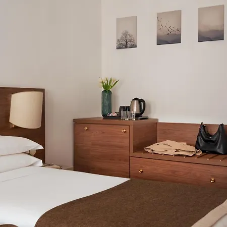 Hotel Romana Residence-3
