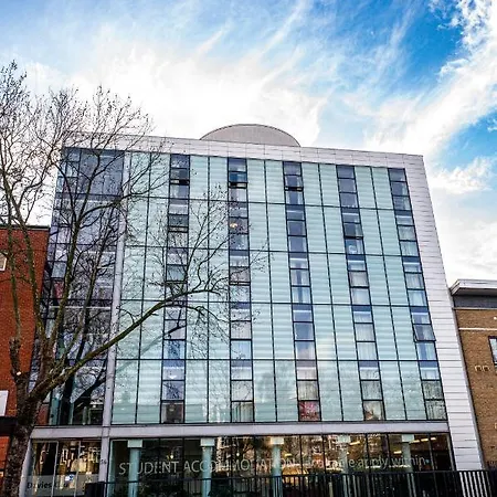 Davies Court-3