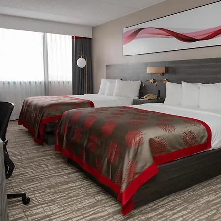Ramada By Wyndham Cedar Rapids-2