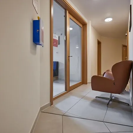 Hotel Isha-2