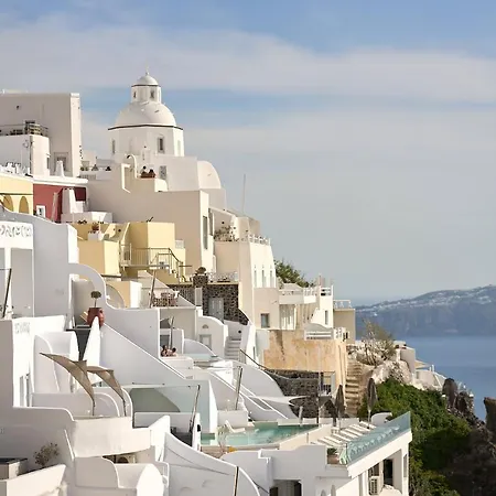 Amphitheater Cave Houses-2