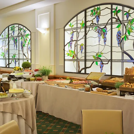 Starhotels Business Palace-2