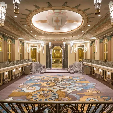 Hilton Cincinnati Netherland Plaza-3