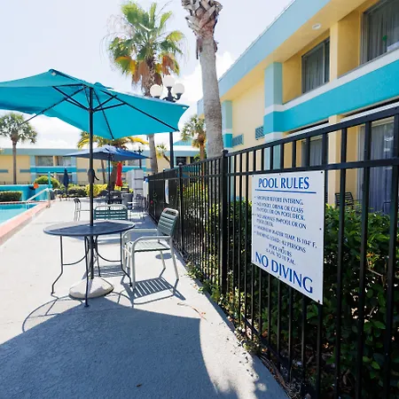 Garnet Inn & Suites-3