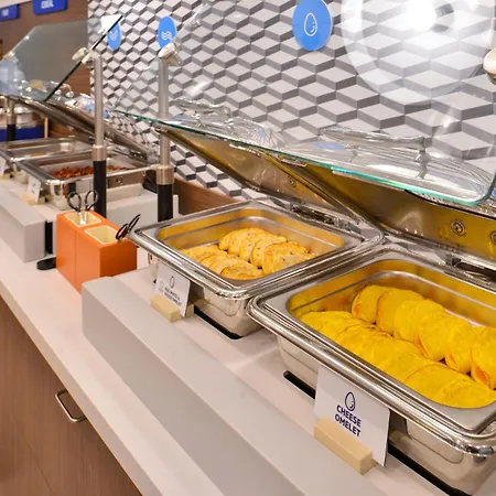 Holiday Inn Express Richmond Airport By Ihg-2