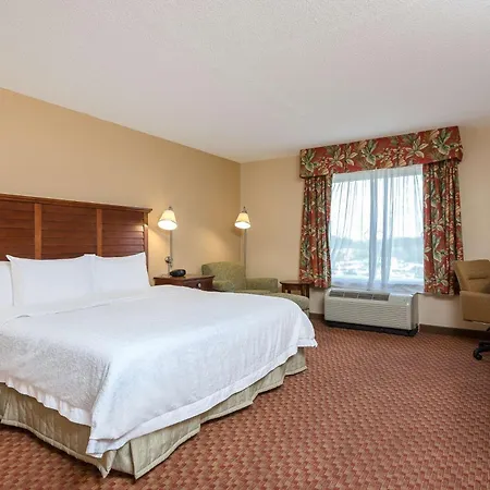 Hampton Inn & Suites Florence-North-I-95-2