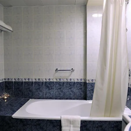 Signature Inn Hotel Deira-3