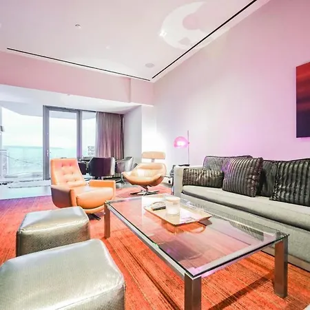 Intimo Palms Place Penthouse-3