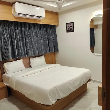 Hotel Lavish-2