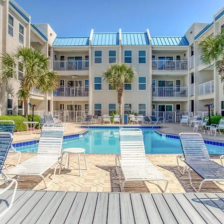 Poolside Villas 106 - Updated Beachfront Condo On Holiday Isle In Destin-3