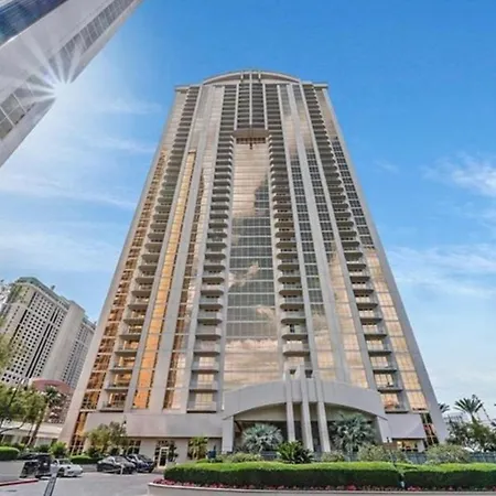 Luxe 702 Mgm Signature With Balcony-3