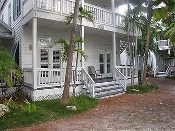 Paradise Inn (Adults Only)-3