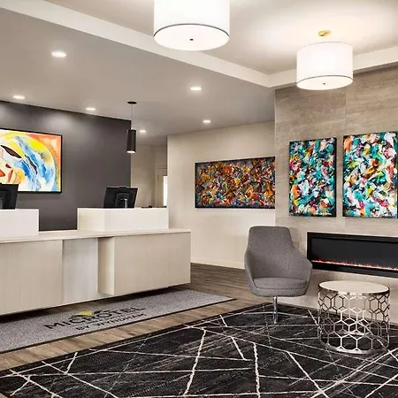 Microtel Inn & Suites Montreal Airport-Dorval Qc-3