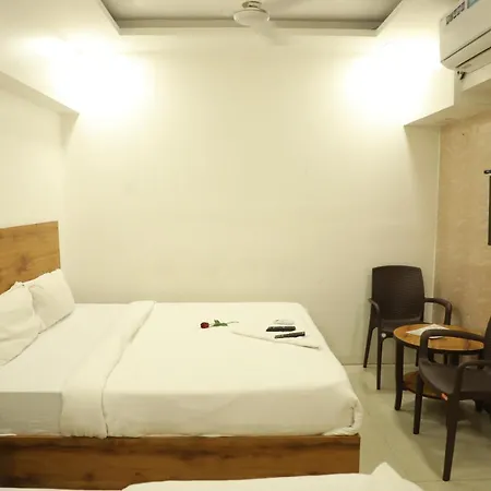 Hotel Shiv Leela Grand-3
