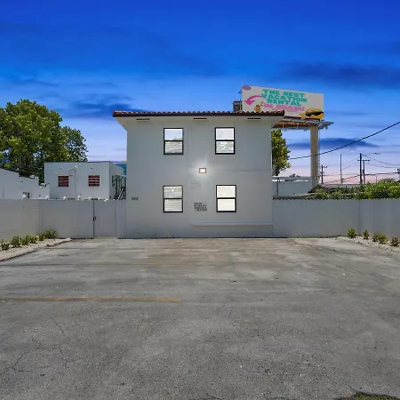 Wynwood Apts Boutique Hotel-3