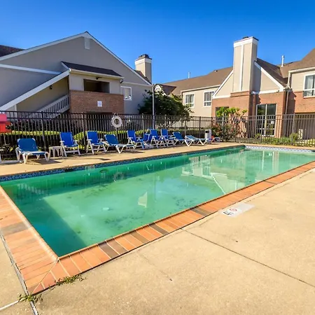 Philadelphia Suites At Airport - An Extended Stay Hotel-3