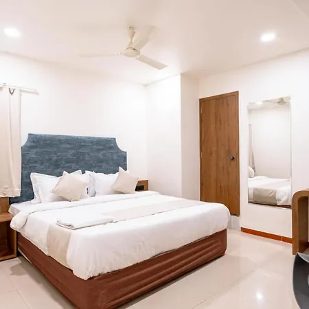 Hotel Silver Tree-3