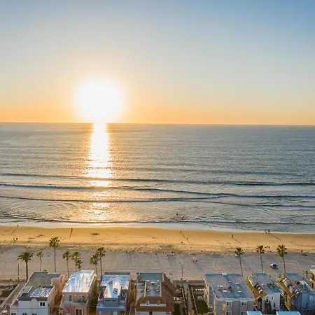 Oceanfront, Two-Level Condo With Stunning View, Decks, Fast Wifi & Fireplace-3