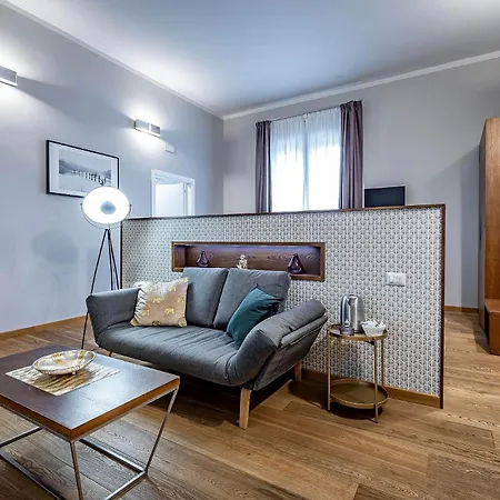 Antico Centro Suite-2