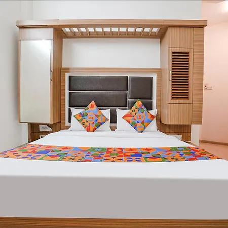 Fabexpress Shanti Inn - Nr Vijay Mamta Theatre, Nashik Road-3