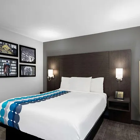 La Quinta Inn By Wyndham Indianapolis Airport Executive Dr-3